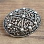 Preview: Wikinger ovale Brosche, Schalenfibel "Hände und Halbkugeln" - Mattsilbern