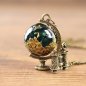 Preview: Halskette Globus mit Fernglas