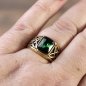Preview: Keltischer Ring, rechteckiger Stein - Goldfarben / Grün