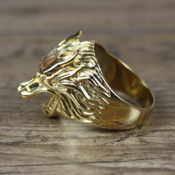 Goldfarbener Wolfskopf Ring
