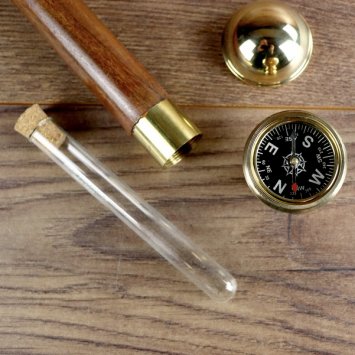 Spazierstock mit Kompass und Geheimversteck