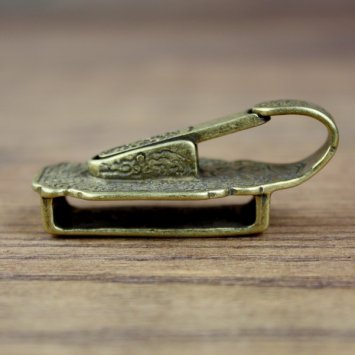 Haken mit Gürtelschlaufe für Gürtel zwischen 3 und 3,5 cm, Messing