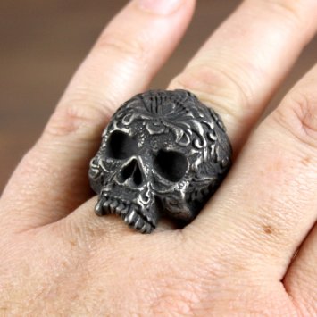 Vampir Totenkopf Ring, Grau