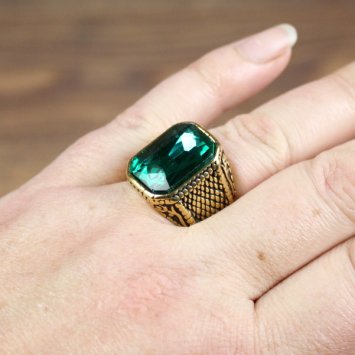 Piraten Ring, Rechteckig - Goldfarben / Grün - mit kleiner Blume