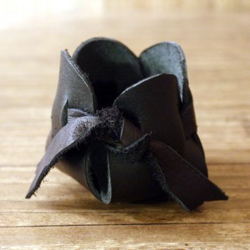 Stabschuh, schwarz mit Band