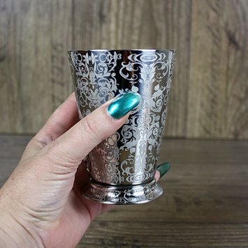 Preview: Edelstahl Becher mit graviertem Muster