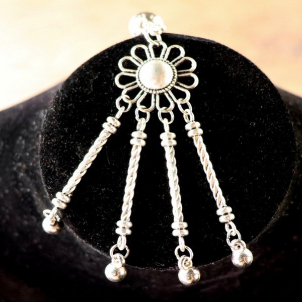 Motiv 1: "Blume" mit 4 Stab Anhängern