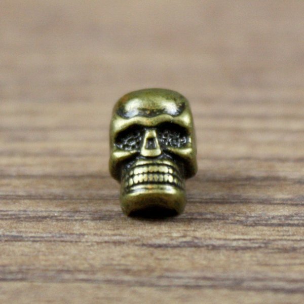 3 mm kleine Bartperle, Skull - AM