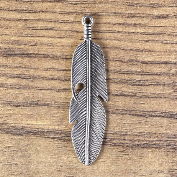 Hat ornament feather with eyelet – AS