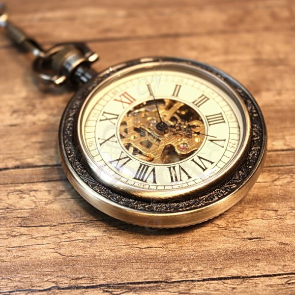 Klassische Mechanische Taschenuhr mit Schmuckrand