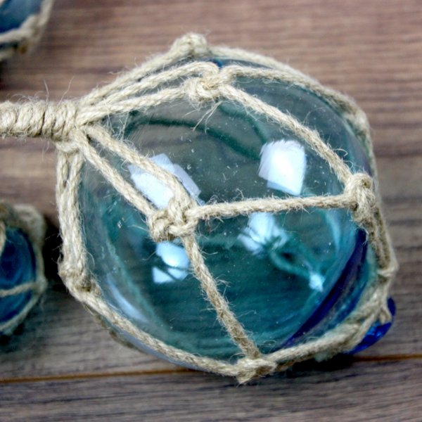 8 Glass Fisherman Balls on a Rope - Sea Blue