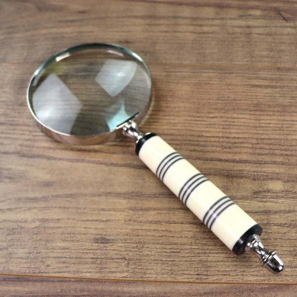 Lupe mit Kunststoff Griff