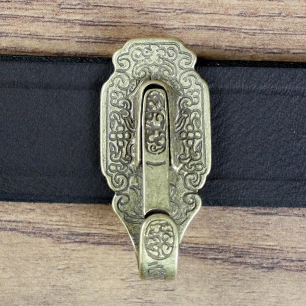 Haken mit Gürtelschlaufe für Gürtel zwischen 3 und 3,5 cm, Messing