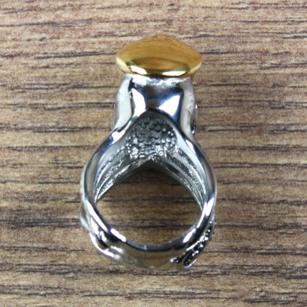 Großer Kraken Ring mit Kapitänsmütze