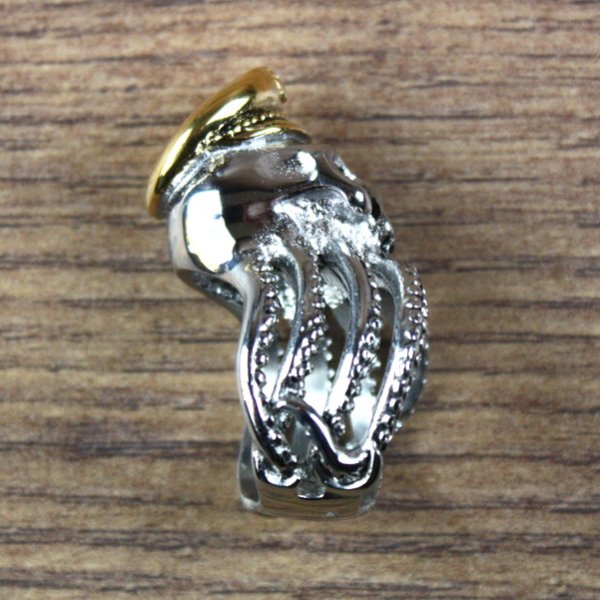 Großer Kraken Ring mit Kapitänsmütze