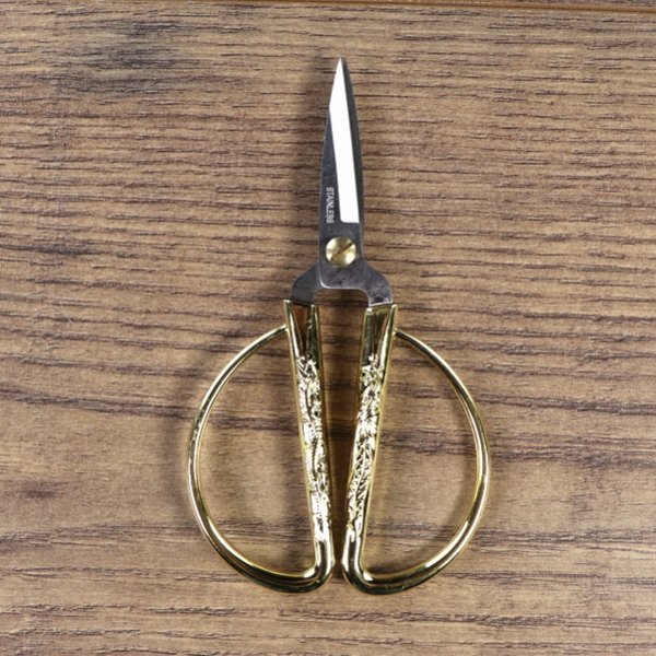 Kleine Schere - Griff Farbe: Gold - weiter Griff