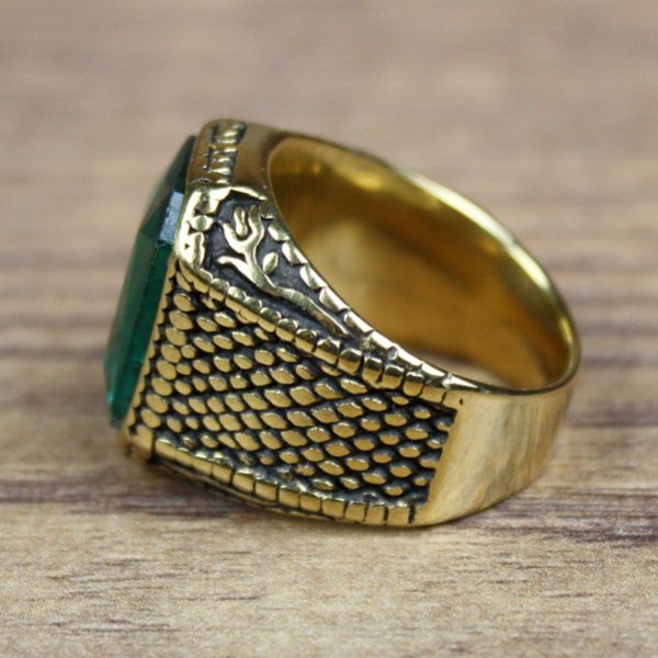 Piraten Ring, Rechteckig - Goldfarben / Grün - mit kleiner Blume